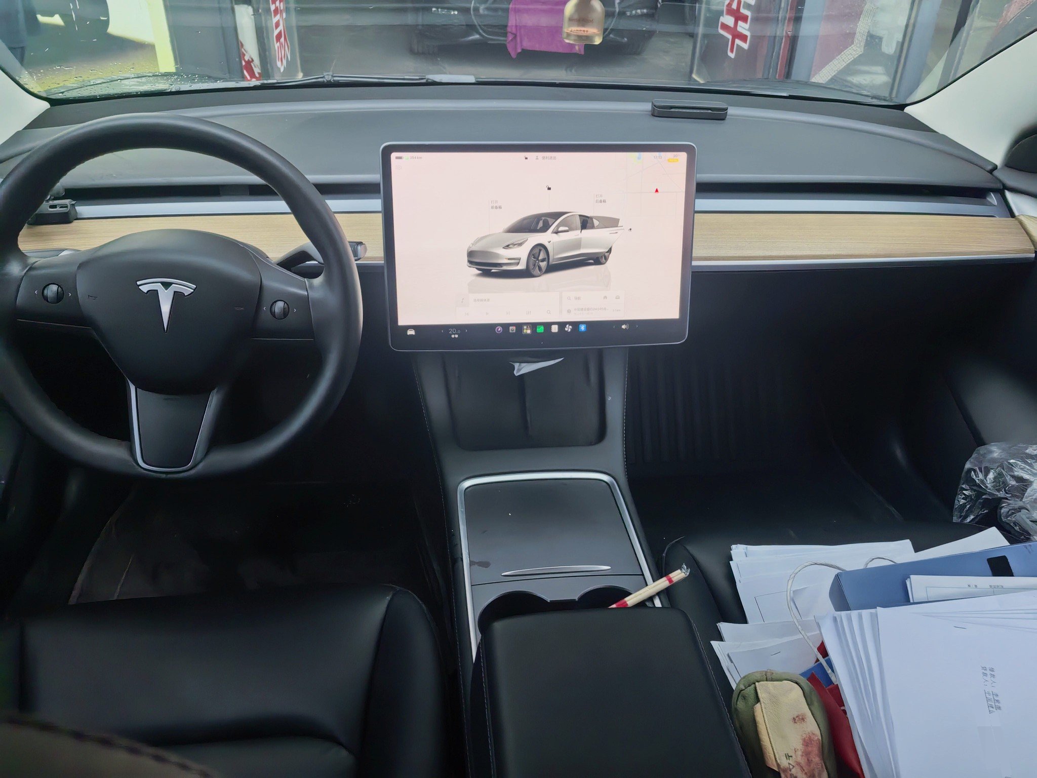 Tesla Model 3 2023 car image #9