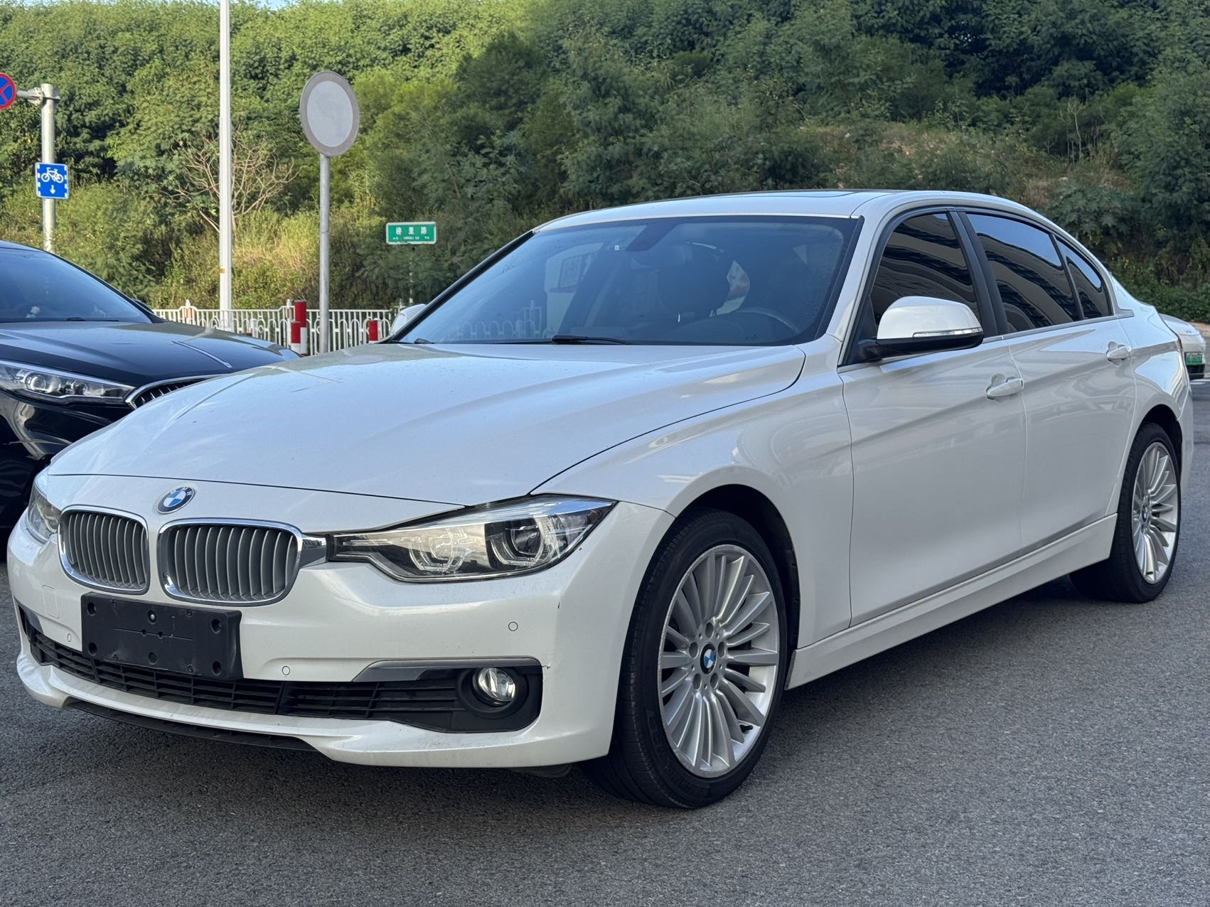 BMW 3 Series 2018 BMW 3 Series 2018 car image