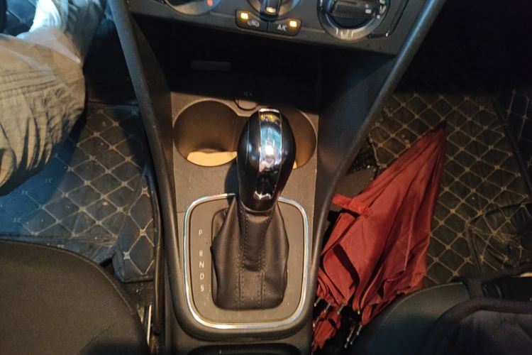 Volkswagen Polo 2019 #14 Volkswagen Polo 2019 car image #14