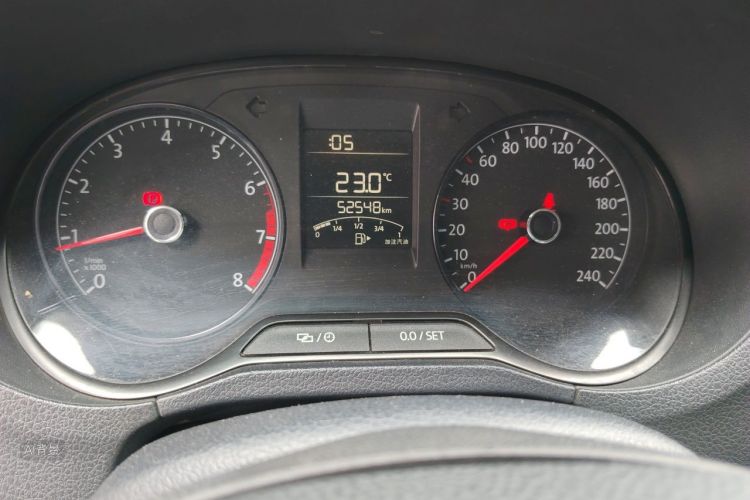 Volkswagen Polo 2018 car image #14