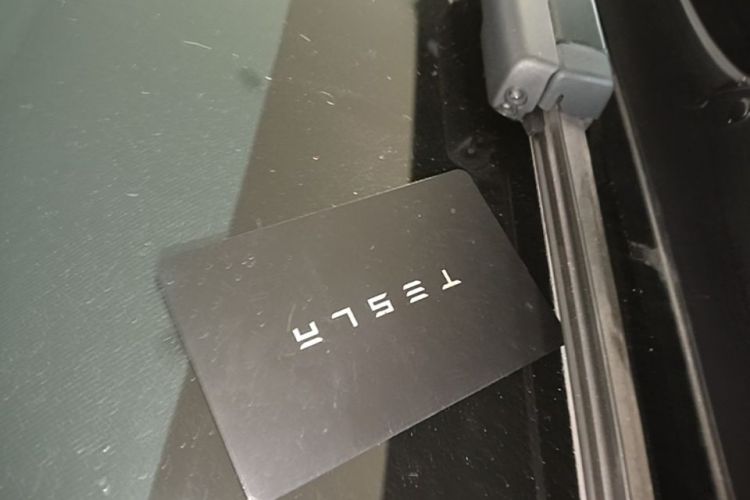 Tesla Model Y 2022 #9 Tesla Model Y 2022 car image #9