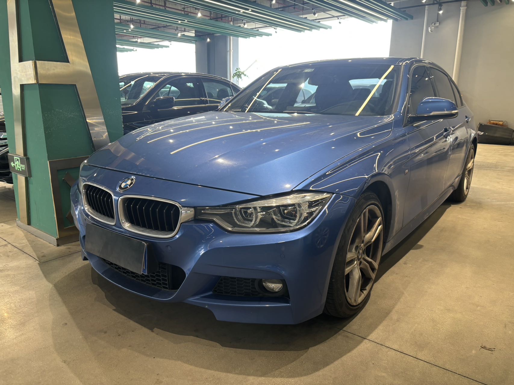 BMW 3 Series 2017 BMW 3 Series 2017 car image