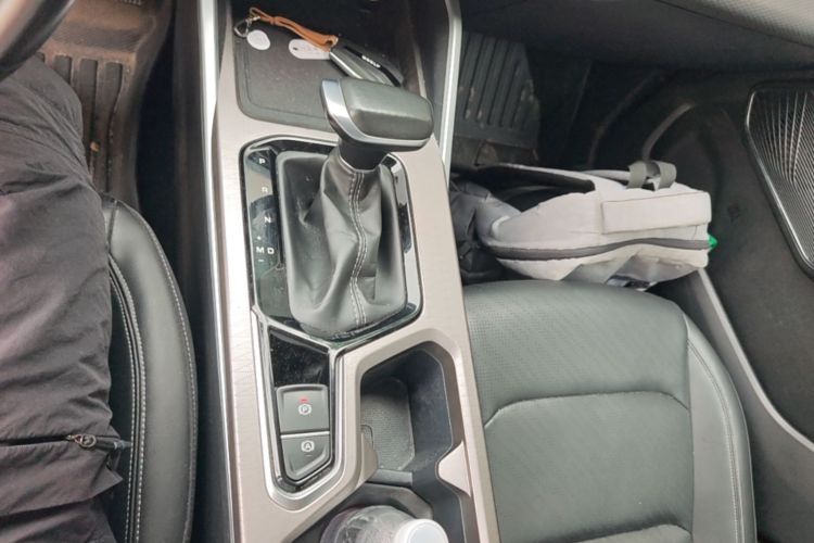 GEELY Emgrand 2022 #14 GEELY Emgrand 2022 car image #14