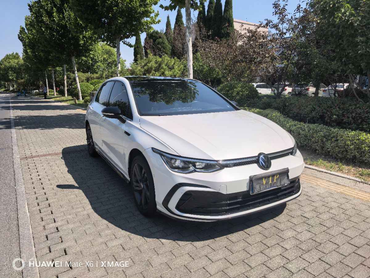 Volkswagen Golf 2024 car image #3