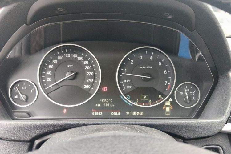 BMW 3 Series 2019 car image #13