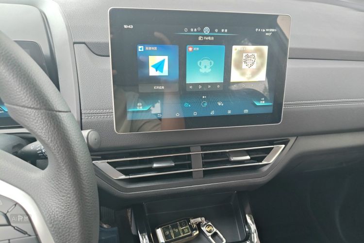BYD Yuan New Energy 2019 car image #15