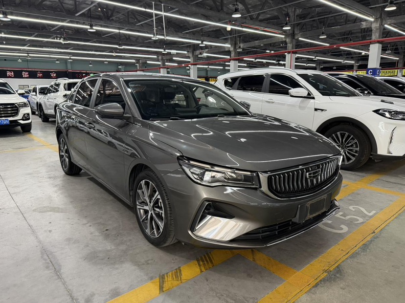 GEELY Emgrand 2021 car image #3