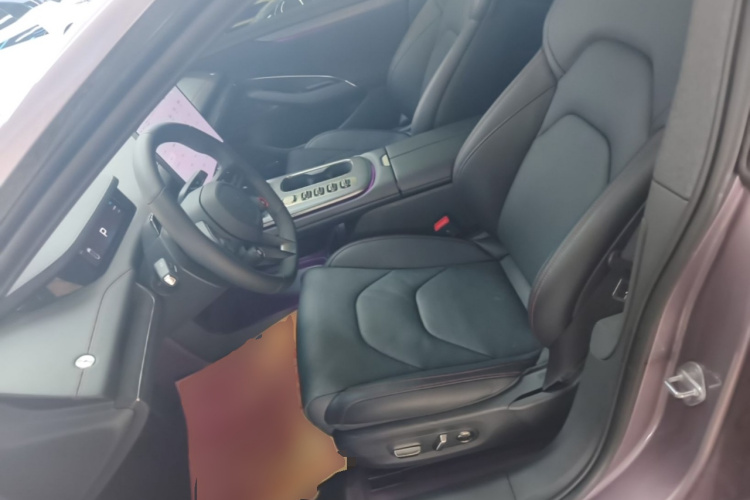 MI SU7 2024 car image #19