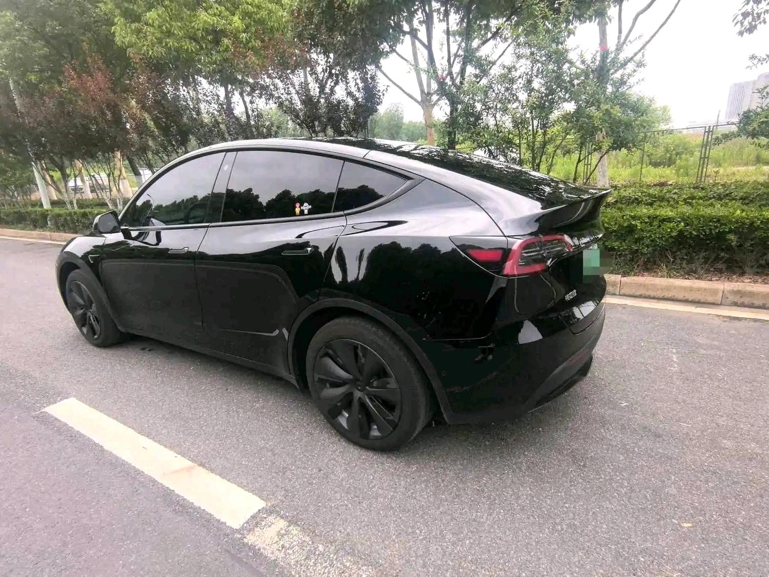 Tesla Model Y 2022 #6 Tesla Model Y 2022 car image #6