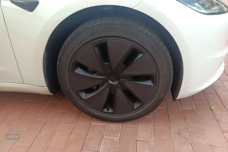 Tesla Model 3 2026 car image #9