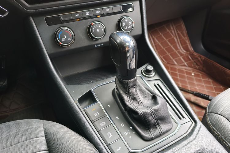 Volkswagen Lavida 2019 #14 Volkswagen Lavida 2019 car image #14