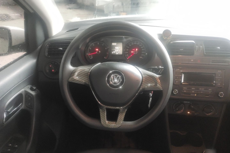 Volkswagen Polo 2017 #11 Volkswagen Polo 2017 car image #11