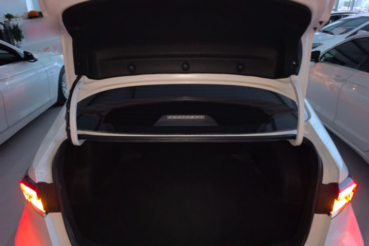 Toyota Corolla 2025 car image #21