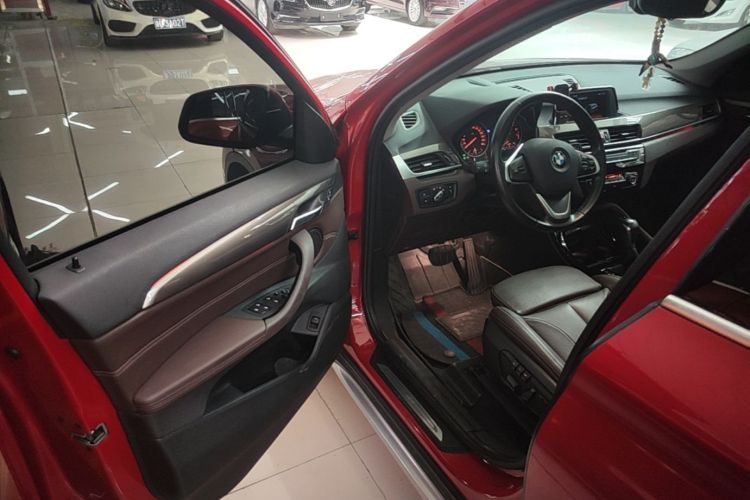 BMW X1 2018 #16 BMW X1 2018 car image #16