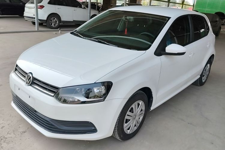 Volkswagen Polo 2017 car image #2