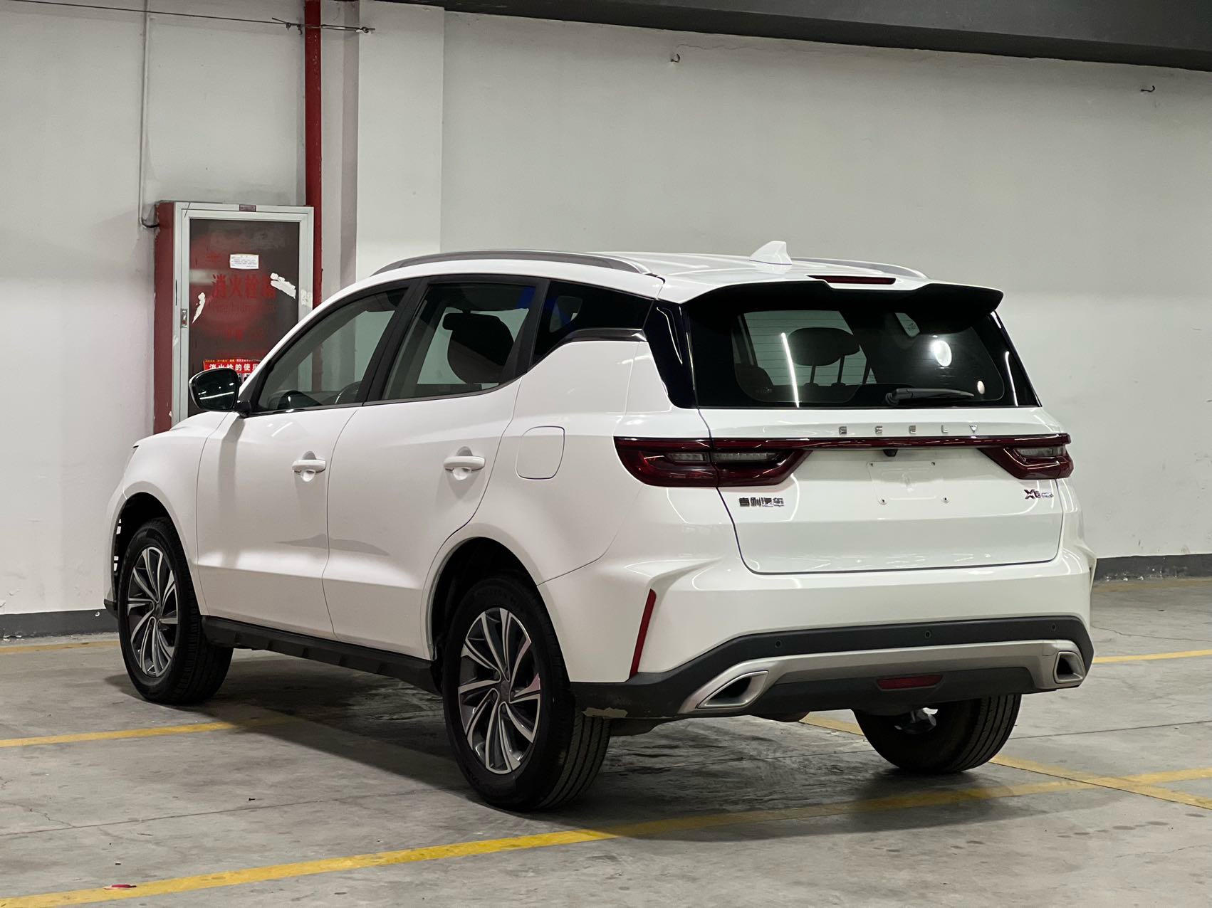 GEELY Vision X6 2022 imagen de coche #3