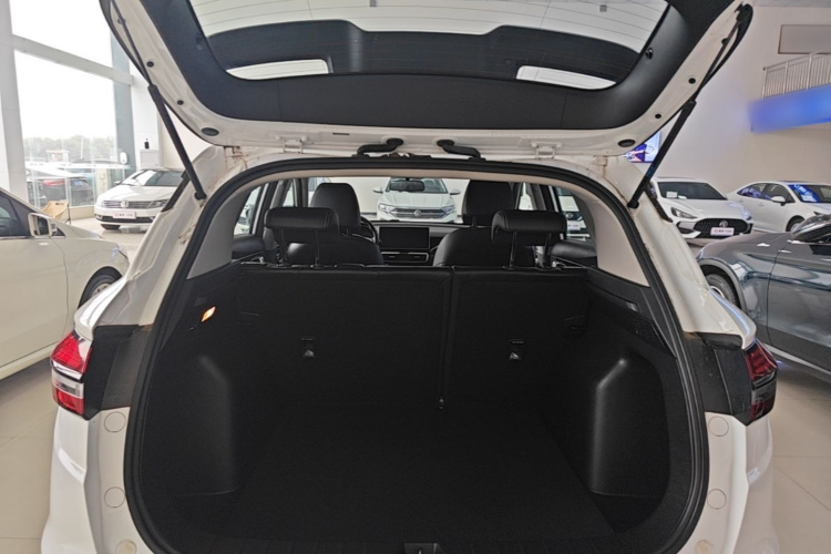 GEELY Coolray 2025 #19 GEELY Coolray 2025 car image #19