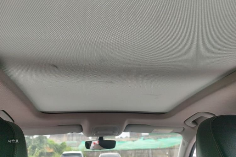 Audi Q3 2018 car image #20