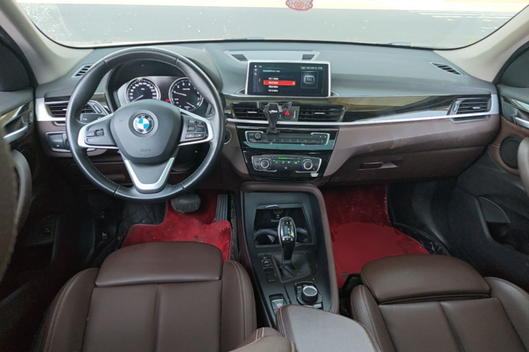 BMW X1 2020 car image #11