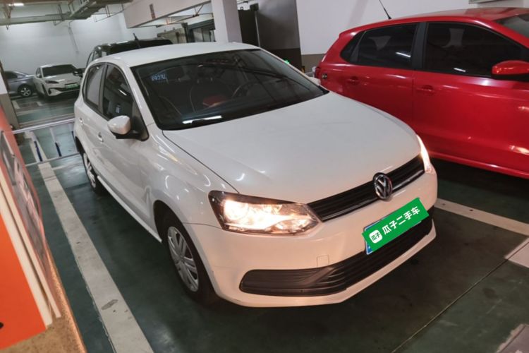 Volkswagen Polo 2016 car image #4