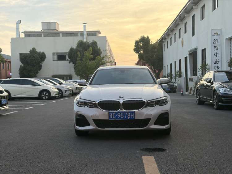 BMW 3 Series 2020 #2 BMW 3 Series 2020 car image #2
