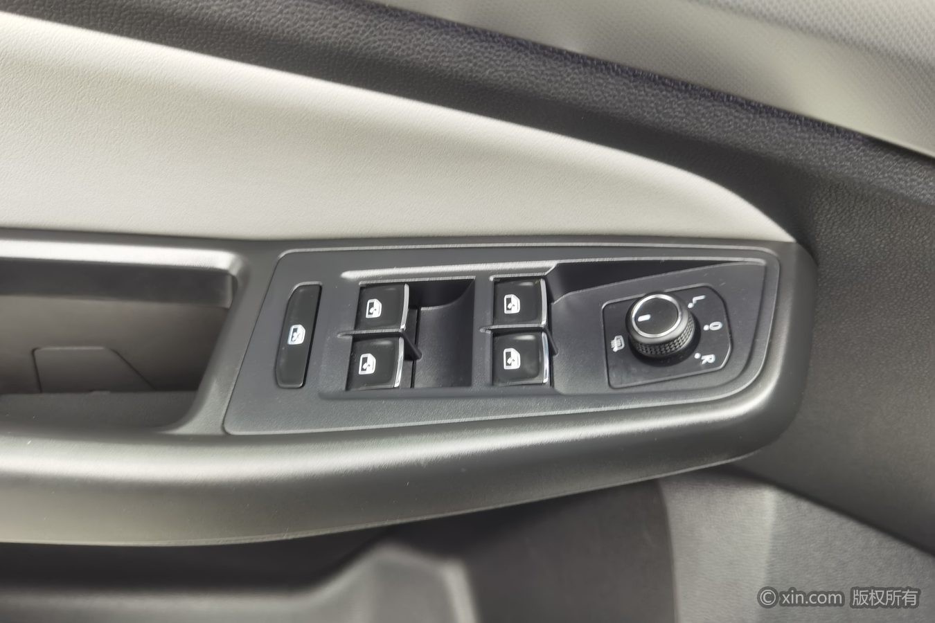 Volkswagen Bora 2025 car image #9