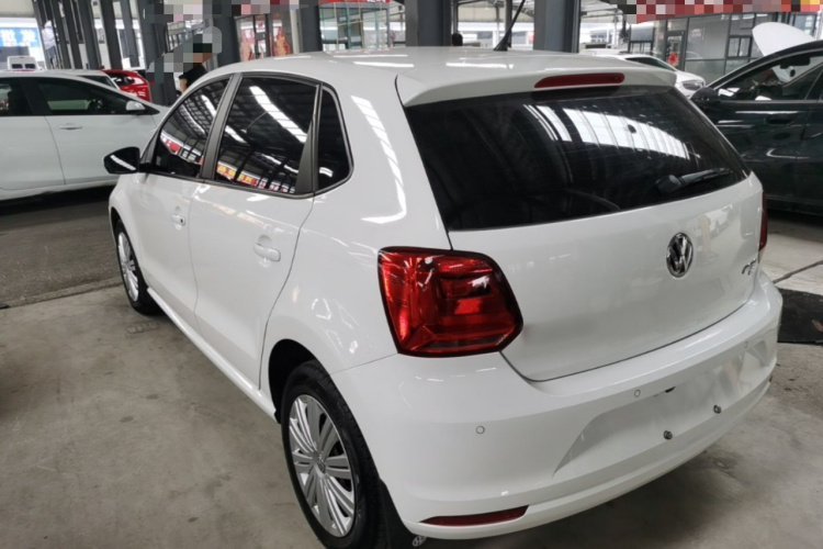 Volkswagen Polo 2017 car image #7
