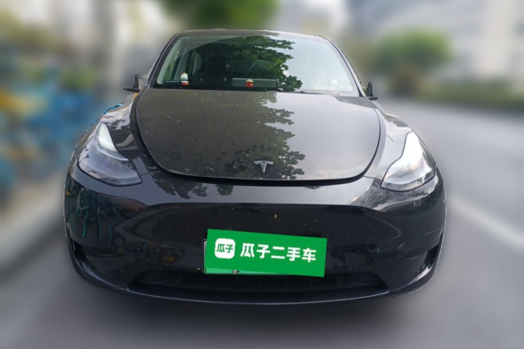 Tesla Model Y 2023 #3 Tesla Model Y 2023 car image #3