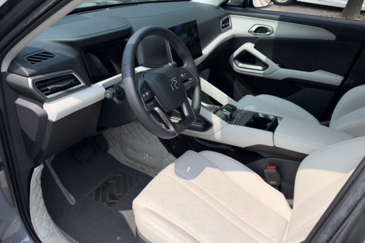 BYD YuanUP 2025 #14 BYD YuanUP 2025 car image #14