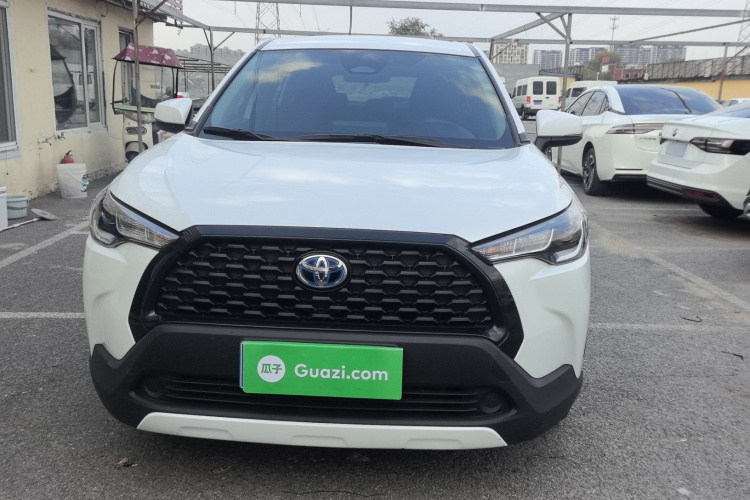 Toyota Corolla Cross 2023 #3 Toyota Corolla Cross 2023 صورة سيارة #3