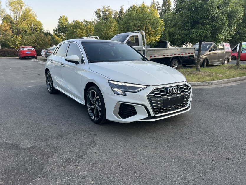 Audi A3 2022 immagine di auto #2