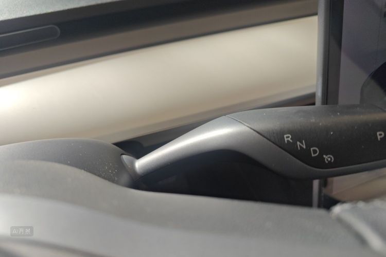 Tesla Model 3 2021 car image #16