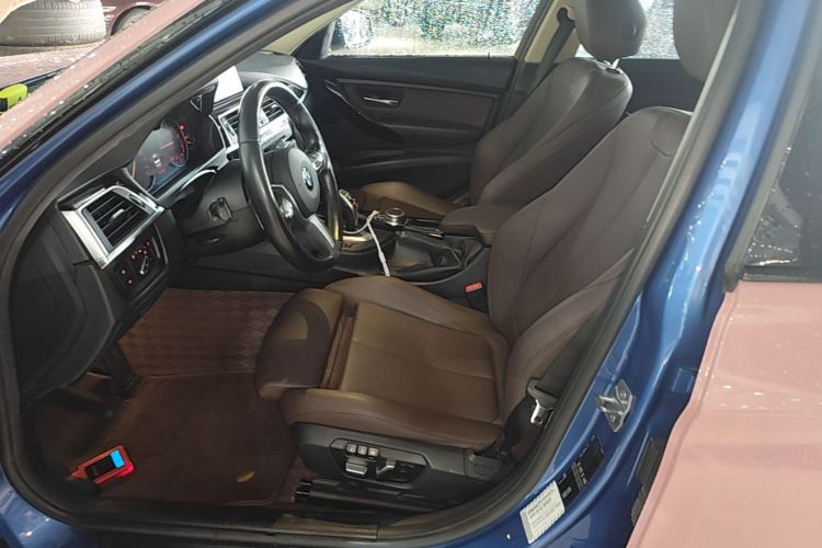 BMW 3 Series 2019 #21 BMW 3 Series 2019 car image #21