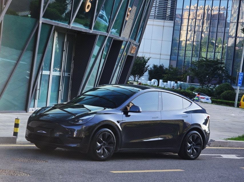 Tesla Model Y 2024 Tesla Model Y 2024 car image