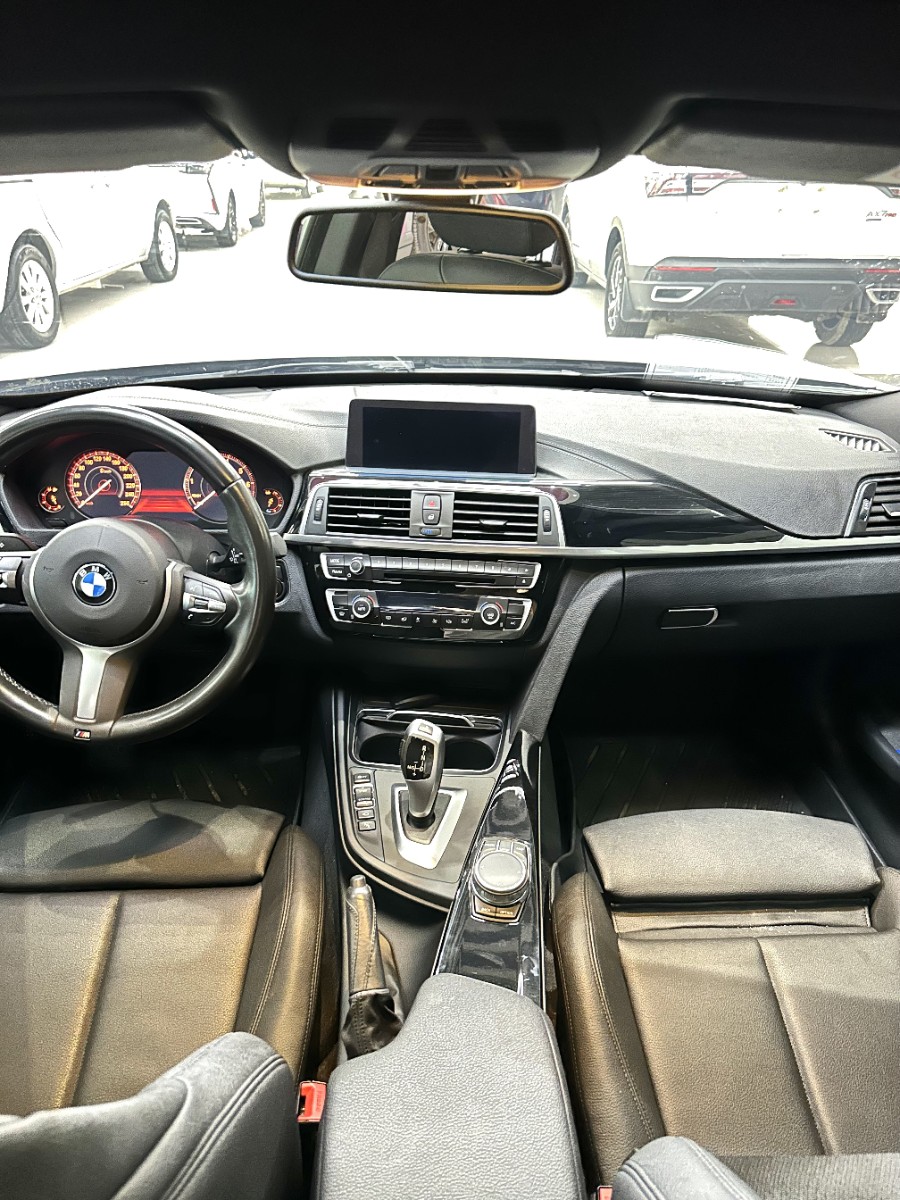 BMW 3 Series GT 2020 imagen de coche #4