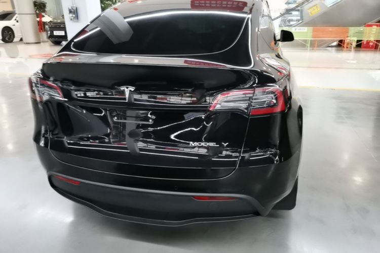 Tesla Model Y 2022 #4 Tesla Model Y 2022 immagine di auto #4
