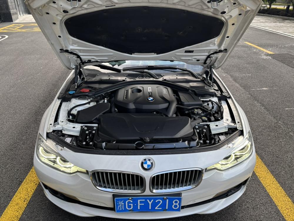 BMW 3 Series 2019 #7 BMW 3 Series 2019 car image #7