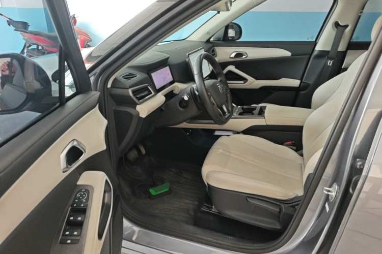 BYD YuanUP 2025 car image #16