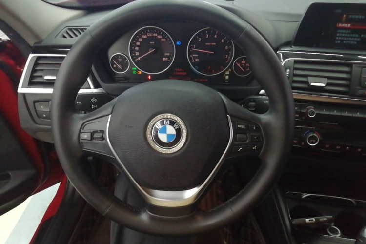 BMW 3 Series 2018 #11 BMW 3 Series 2018 car image #11