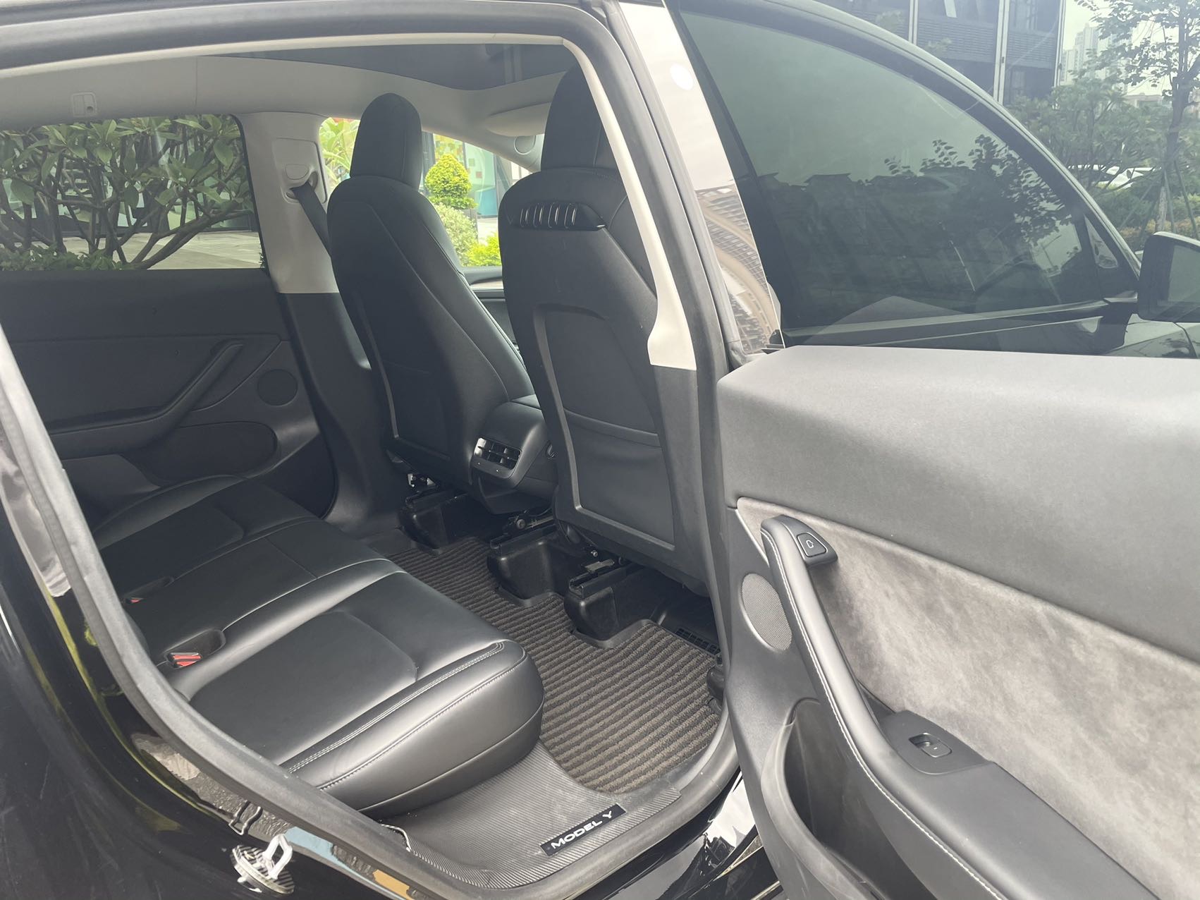 Tesla Model Y 2021 #7 Tesla Model Y 2021 car image #7