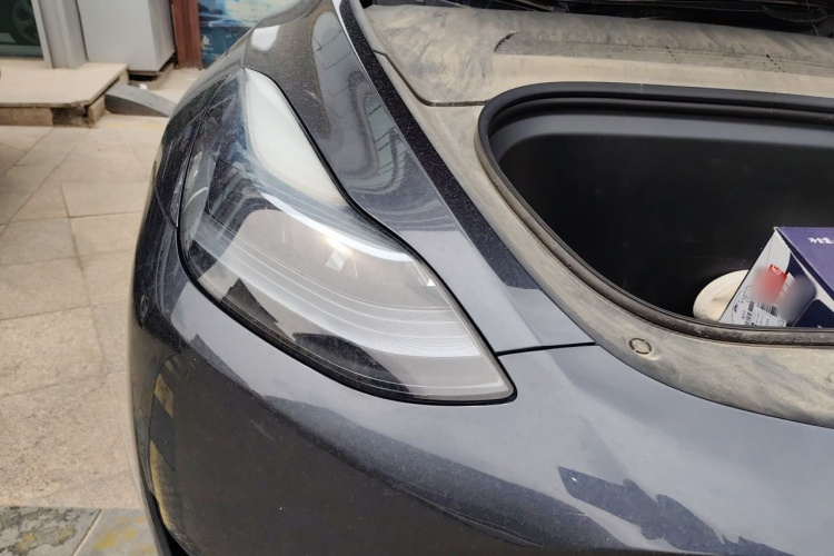 Tesla Model Y 2024 #8 Tesla Model Y 2024 car image #8