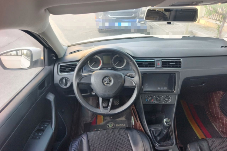 Skoda Rapid 2018 #11 Skoda Rapid 2018 image de voiture #11