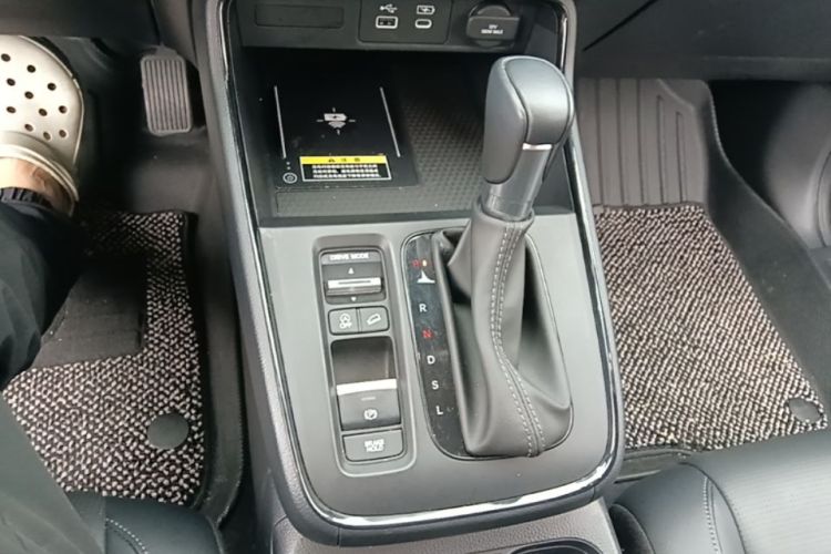 Honda CR-V 2024 car image #16