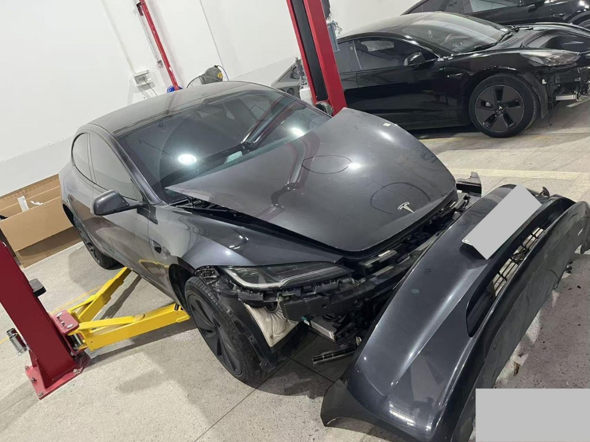 Tesla Model 3 2024 Tesla Model 3 2024 car image