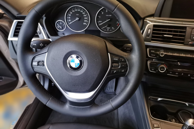 BMW 3 Series 2017 #13 BMW 3 Series 2017 car image #13