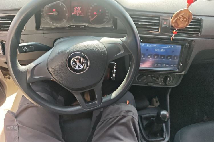 Volkswagen Santana 2017 car image #12