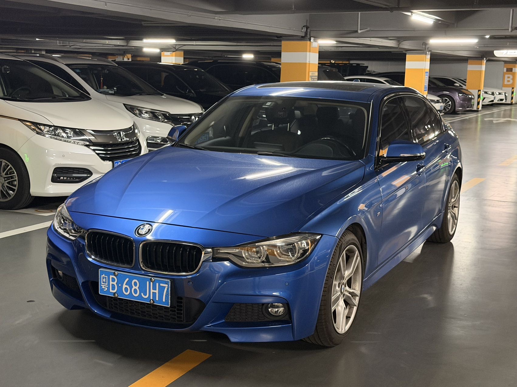 BMW 3 Series 2019 BMW 3 Series 2019 car image