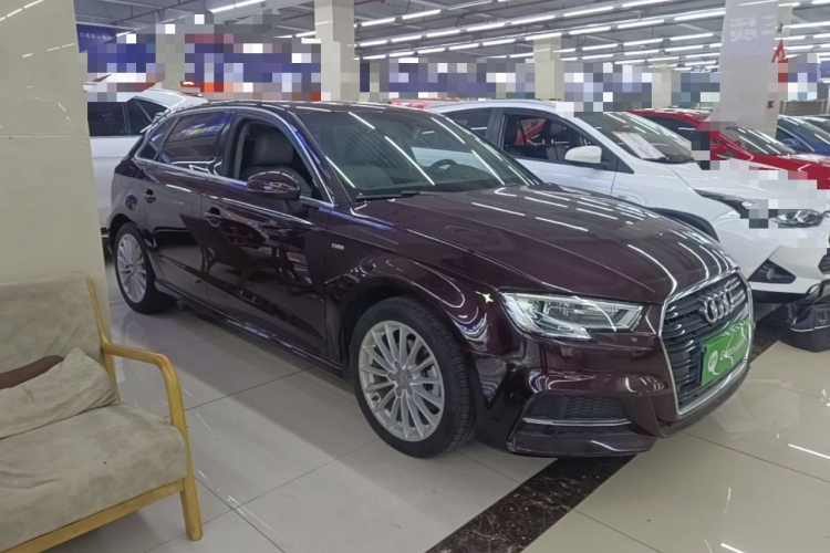 Audi A3 2018 immagine di auto #4