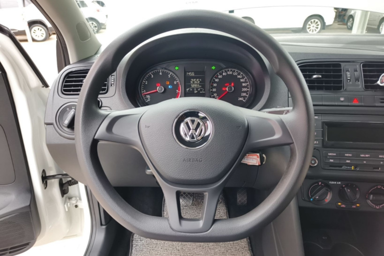 Volkswagen Polo 2018 #11 Volkswagen Polo 2018 car image #11