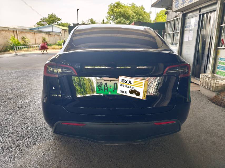 Tesla Model Y 2024 #7 Tesla Model Y 2024 immagine di auto #7